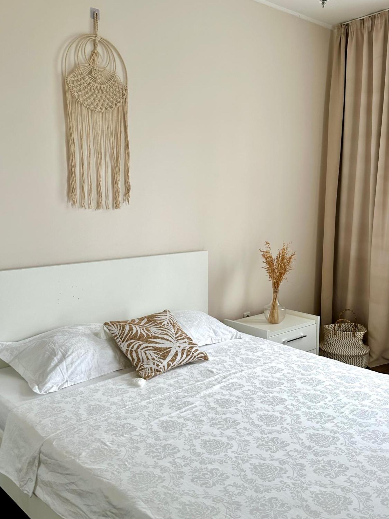 Moonlight Charming Shelter - 3Br 180º Balcony View Oradea Exterior foto